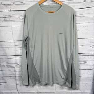 Patagonia Men's Light Gray Long Sleeve Tee base layer size XL